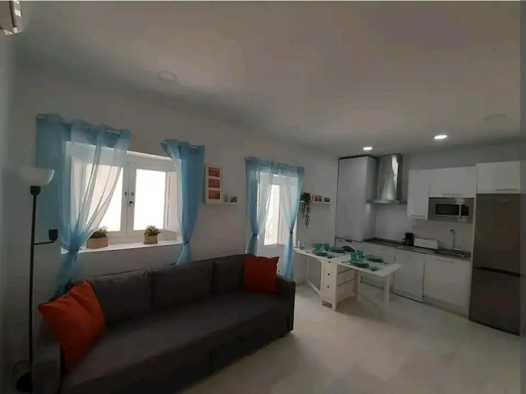 Apartamento Casa Playa Caleta, A 4 Minutos De La Playa Cádiz España